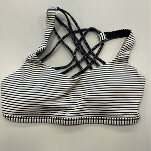 Lululemon free to be bra